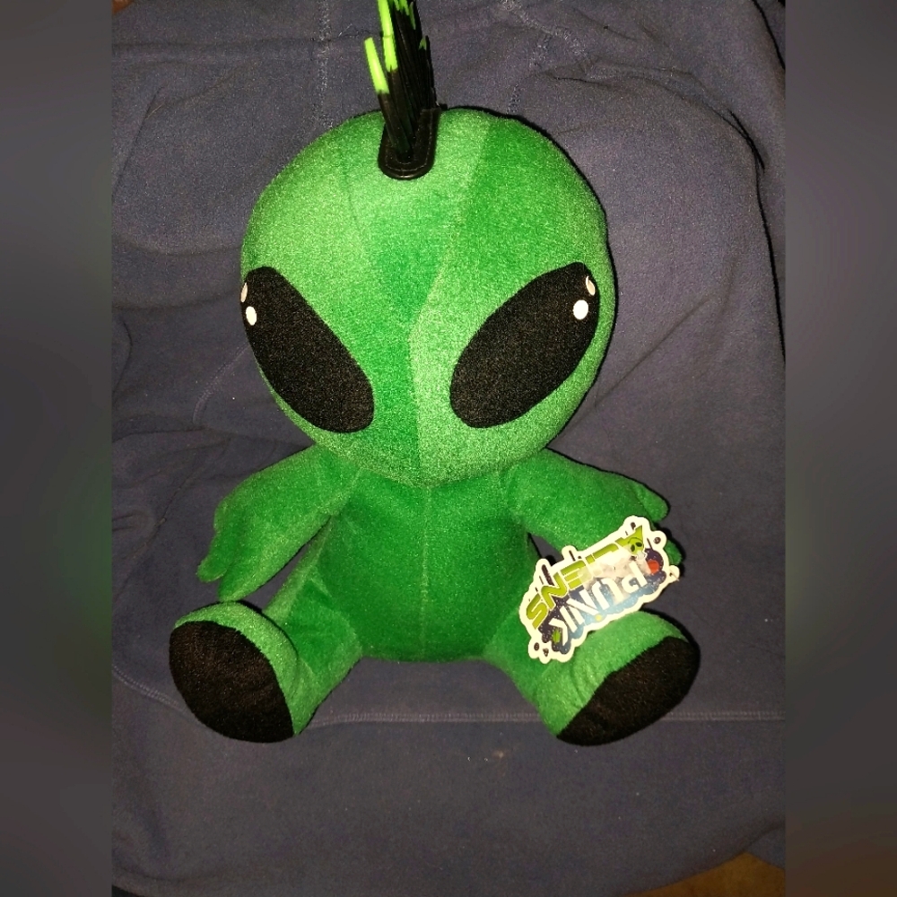A & A GLOBAL Industried Punk Green Alien Plush Collectors